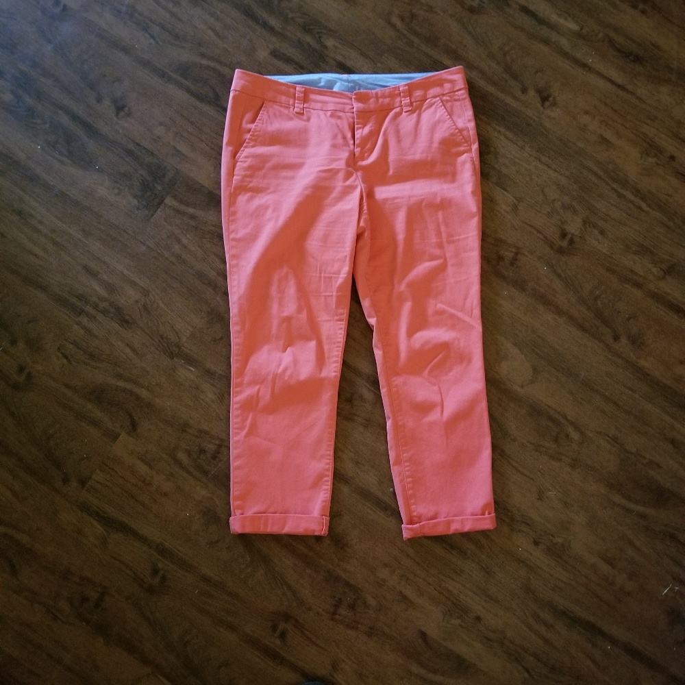 Capri pants